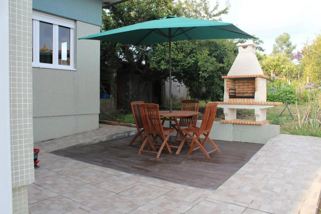 Villa House With Pool And Garden In Esmoriz Near Porto Esterno foto